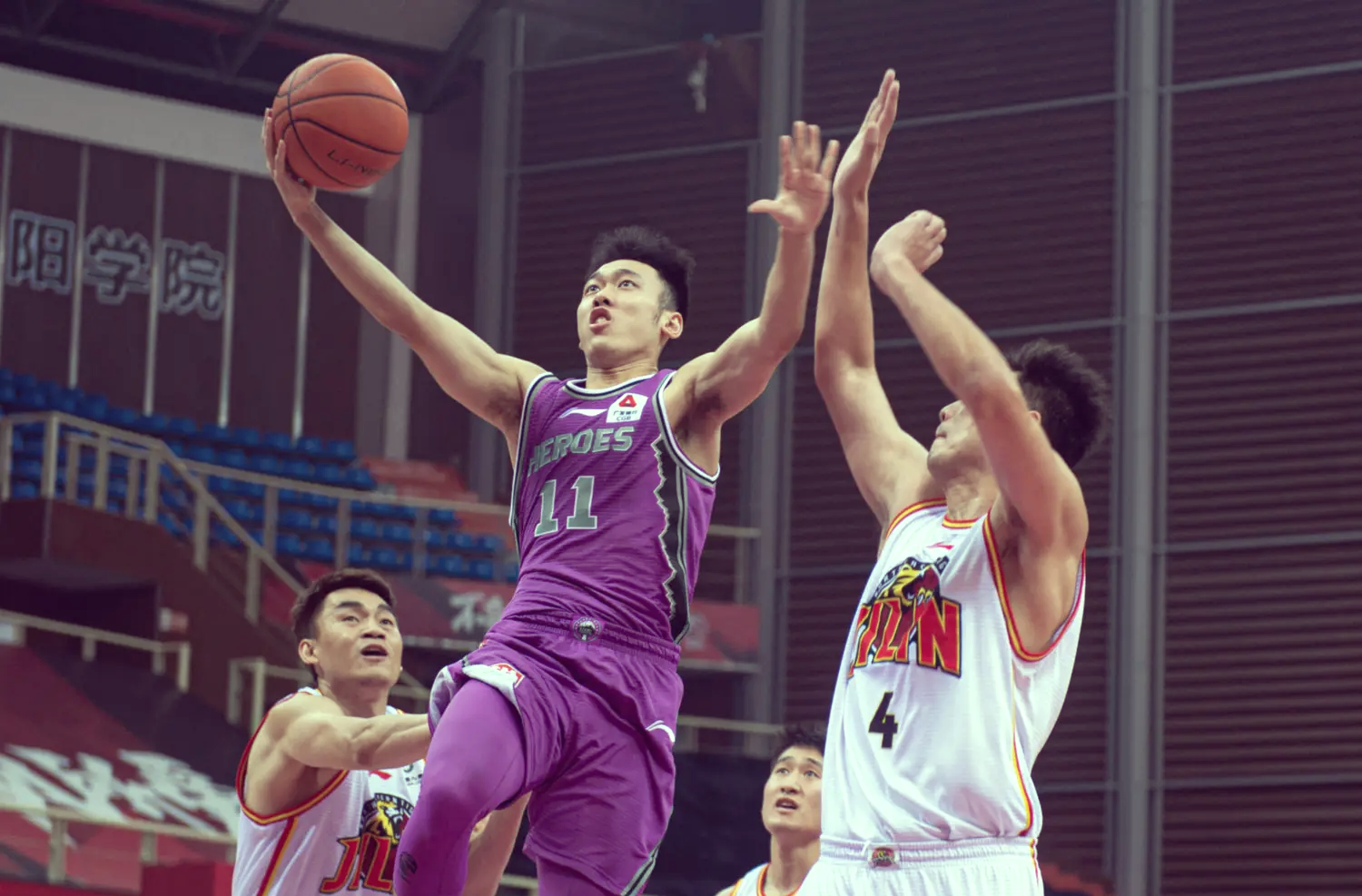 山东帝星战胜广州队