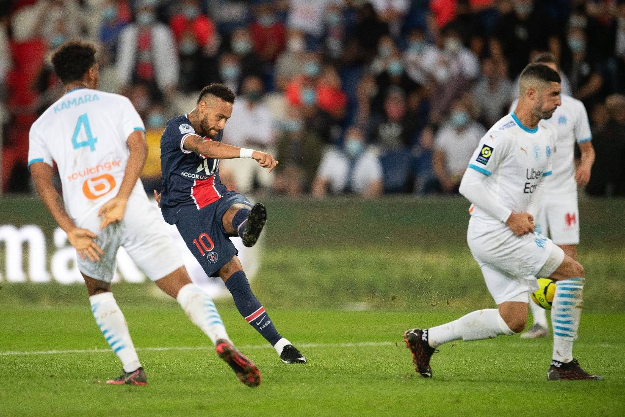 包含马赛球员开展团队训练,备战下一场对决的词条 包含马赛球员开展团队训练,备战下一场对决的词条