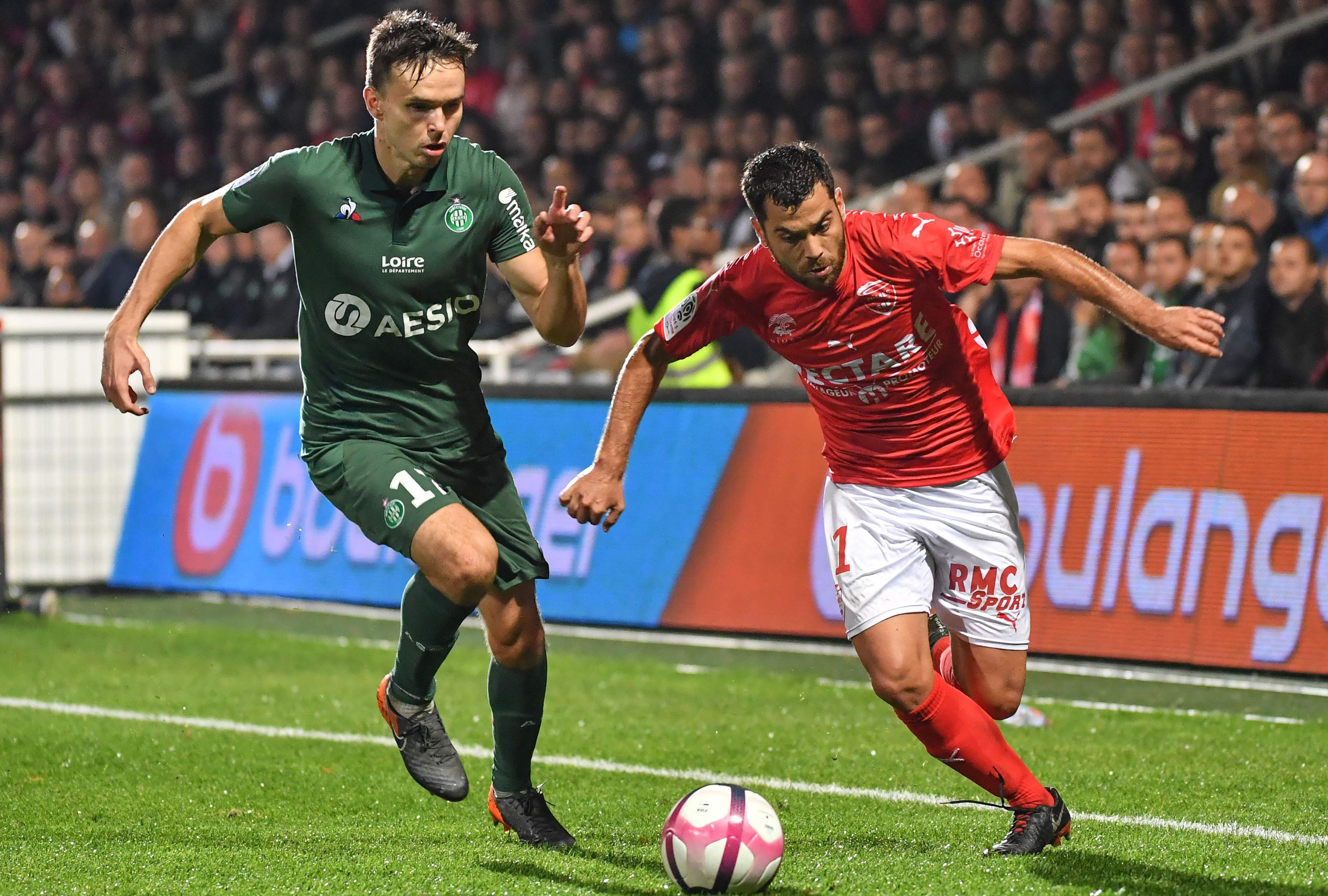 夏洛瓦击败特鲁瓦，豪取客场三分