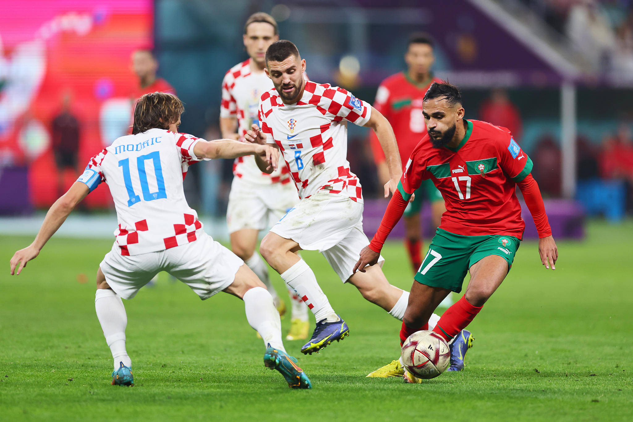 克罗地亚队险胜,惊险晋级欧锦赛16强 克罗地亚队险胜,惊险晋级欧锦赛16强