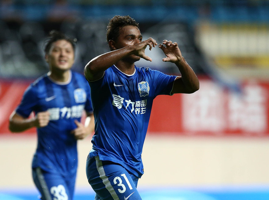 中超最新:广州富力宣布正式签约意大利国脚比格利亚 中超最新:广州富力宣布正式签约意大利国脚比格利亚