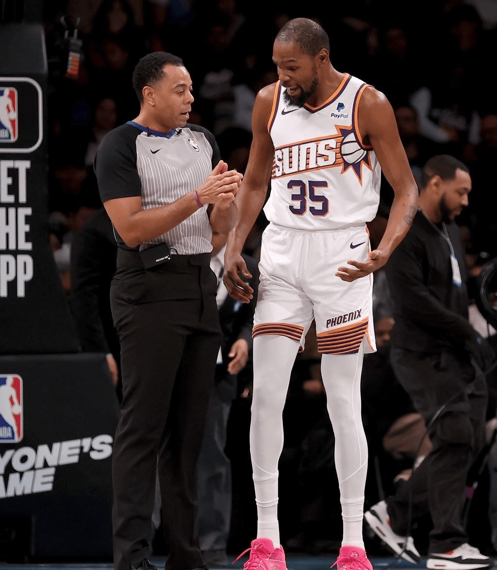 篮网逆转凯尔特人，杜兰特三双表现抢眼