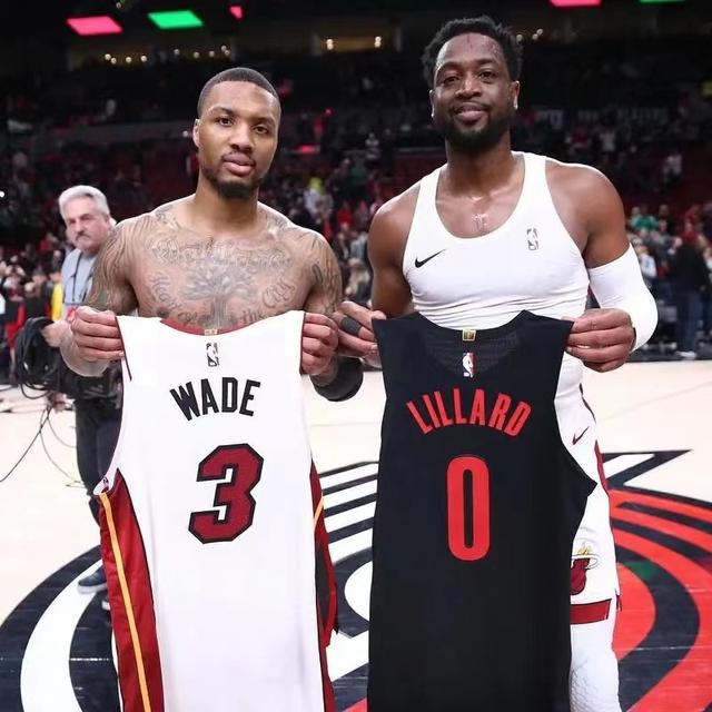 开拓者逆袭马刺：利拉德绝杀带队取得胜利