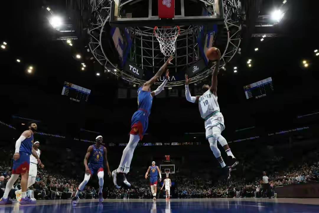 森林狼客场击败掘金，唐斯防守篮板两全其美