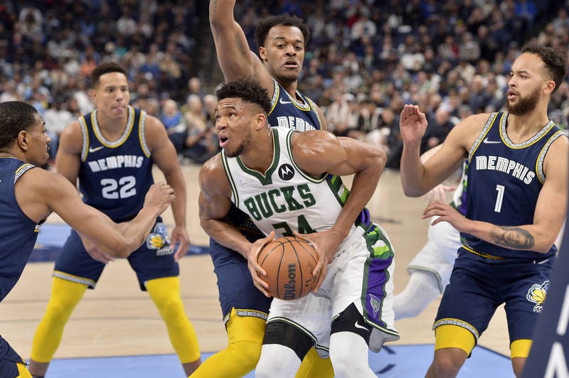 包含雄鹿轻取灰熊,东部榜首保持不变的词条 包含雄鹿轻取灰熊,东部榜首保持不变的词条