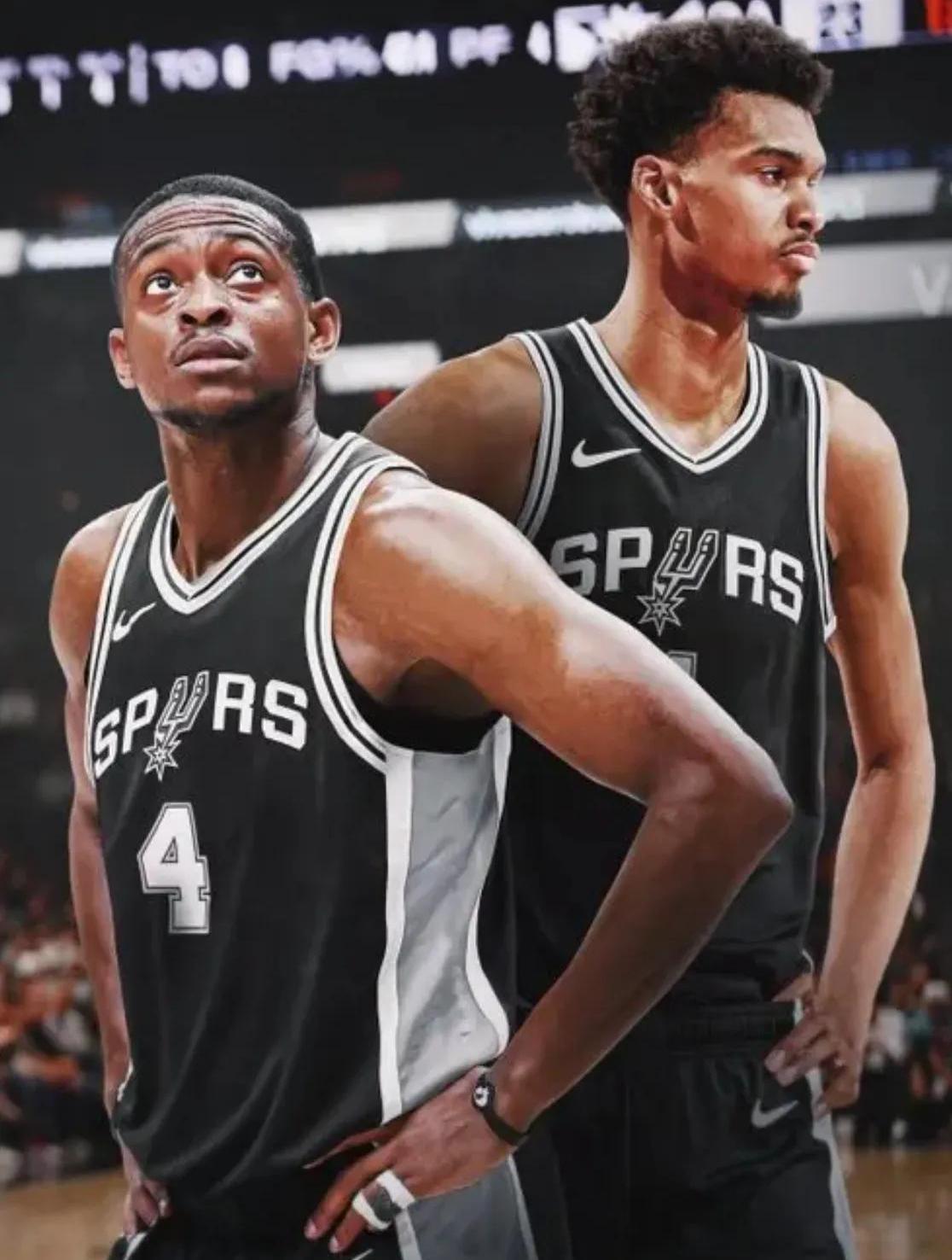 马刺主场胜掘金,取得两连胜 马刺主场胜掘金,取得两连胜