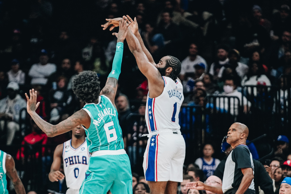 快船击败雄鹿,哈雷尔砍下30分的简单介绍 快船击败雄鹿,哈雷尔砍下30分的简单介绍