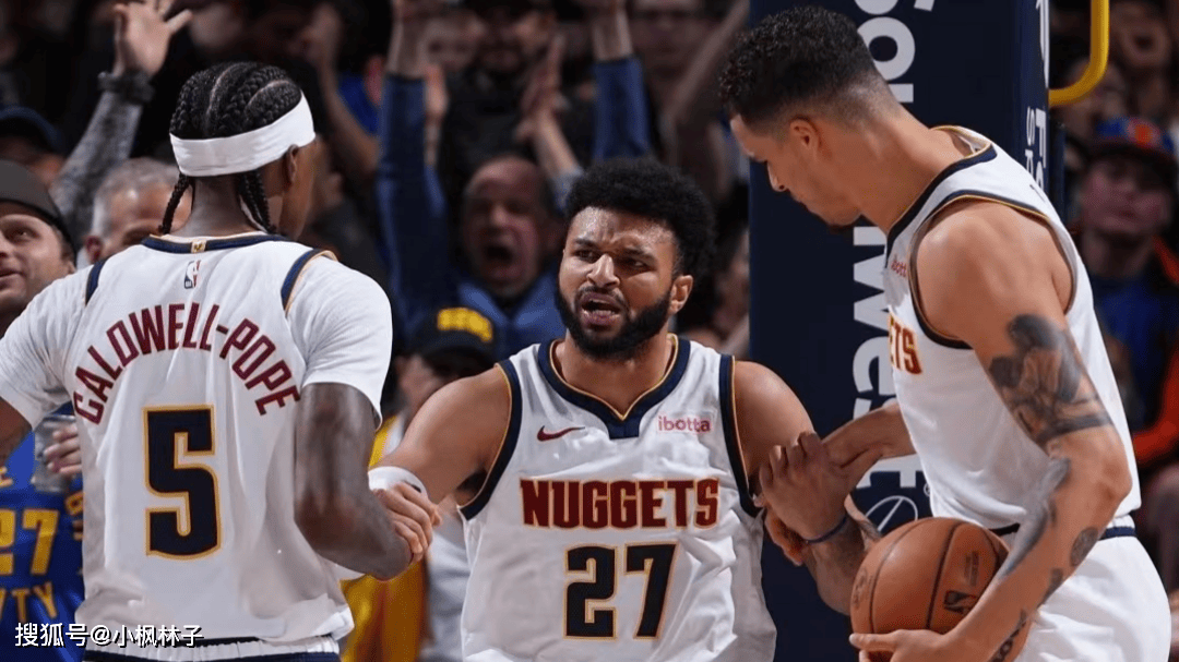 掘金客场大胜尼克斯，全队表现出色
