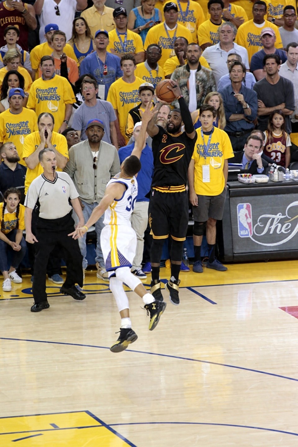 活塞不敌凯尔特人，格林封盖率创新高